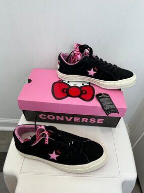 Converse One Star Ox Hello Kitty Black Prism Pink Egret Shoes Men 6.5 Women 8.5